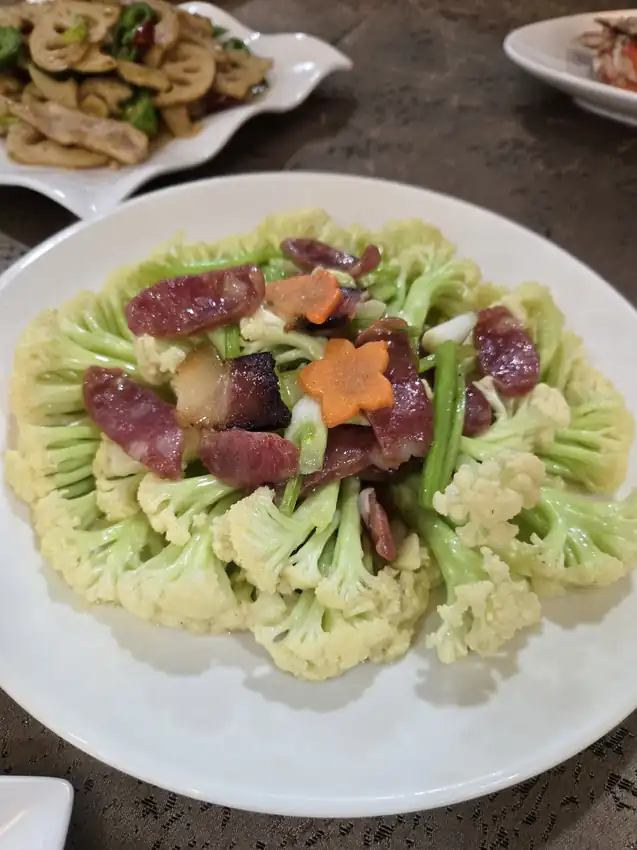 Cauliflower with Cured Meats · 臘味炒椰菜花
