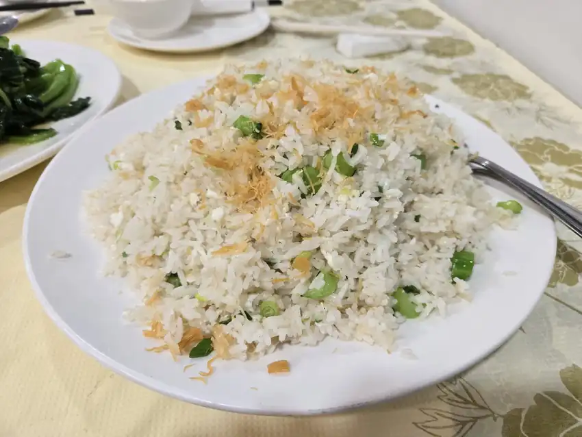 Dried Scallop Fried Rice · 瑤柱蛋白炒飯