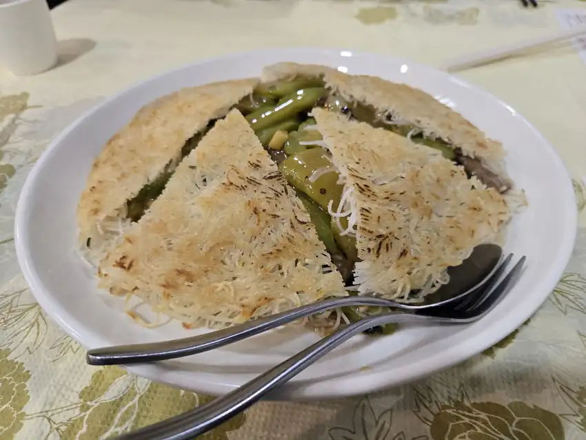 Crispy Noodle Cake with Bitter Melon & Pork · 涼瓜肉片米餅